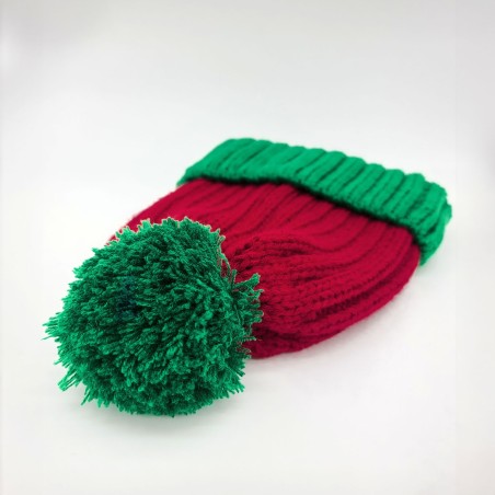 Santa beanie - Red w. green brim