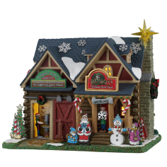 Holly & Ivy's Christmas Yard Decor